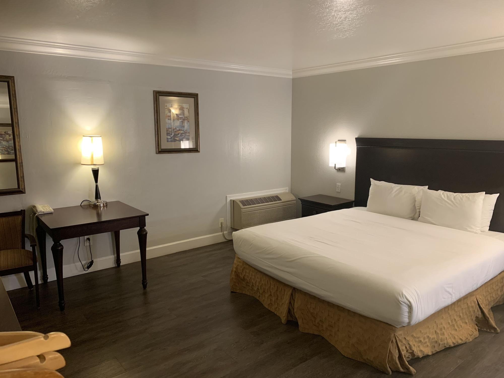 Stargazer Inn And Suites Monterey Exteriér fotografie