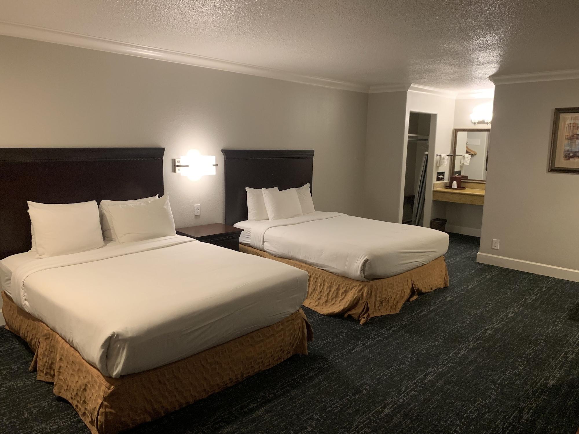 Stargazer Inn And Suites Monterey Exteriér fotografie
