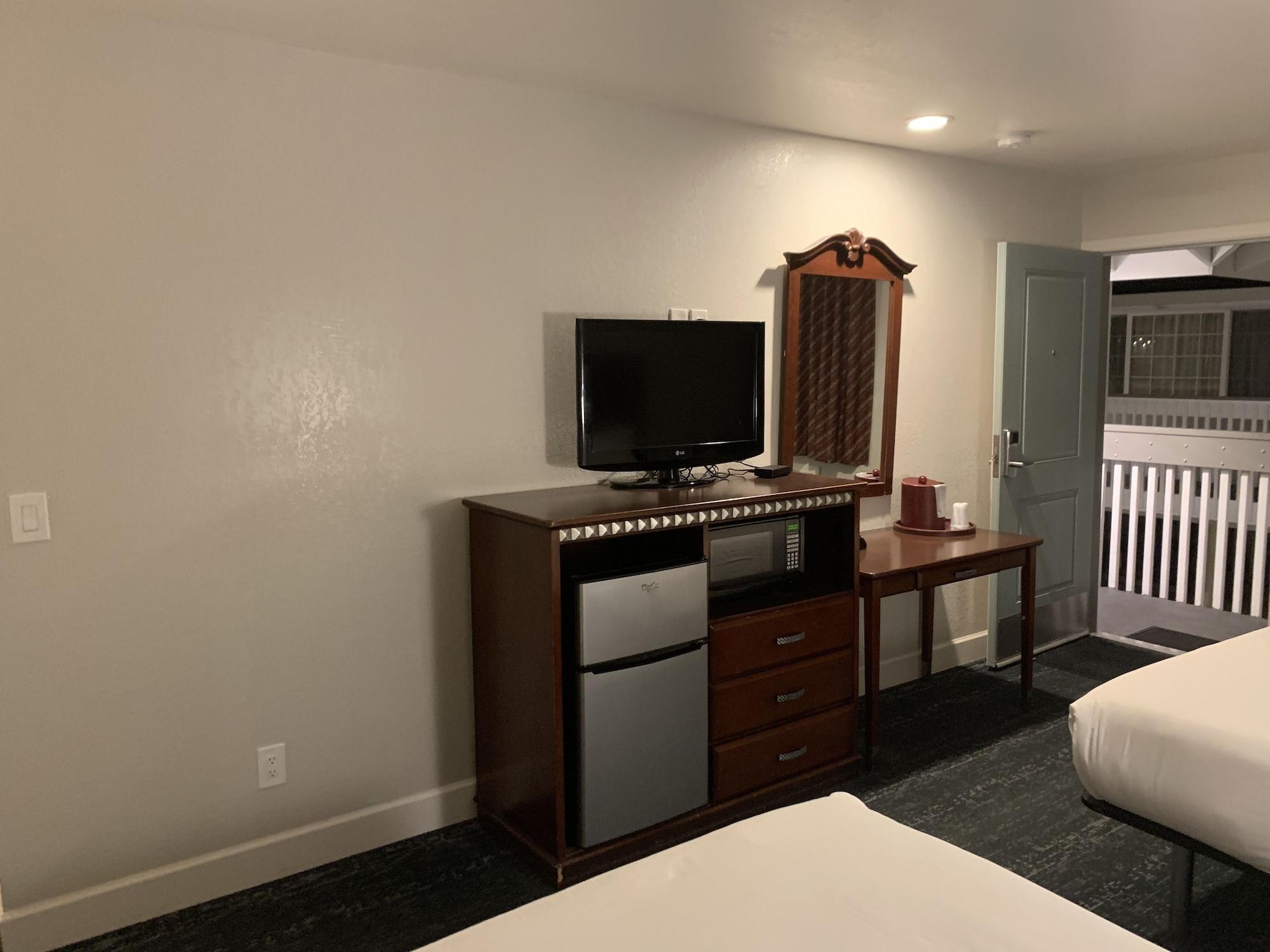 Stargazer Inn And Suites Monterey Exteriér fotografie