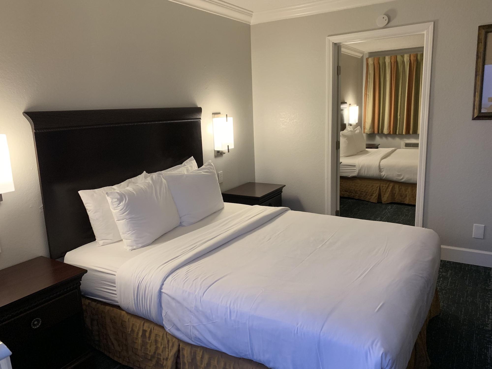 Stargazer Inn And Suites Monterey Exteriér fotografie