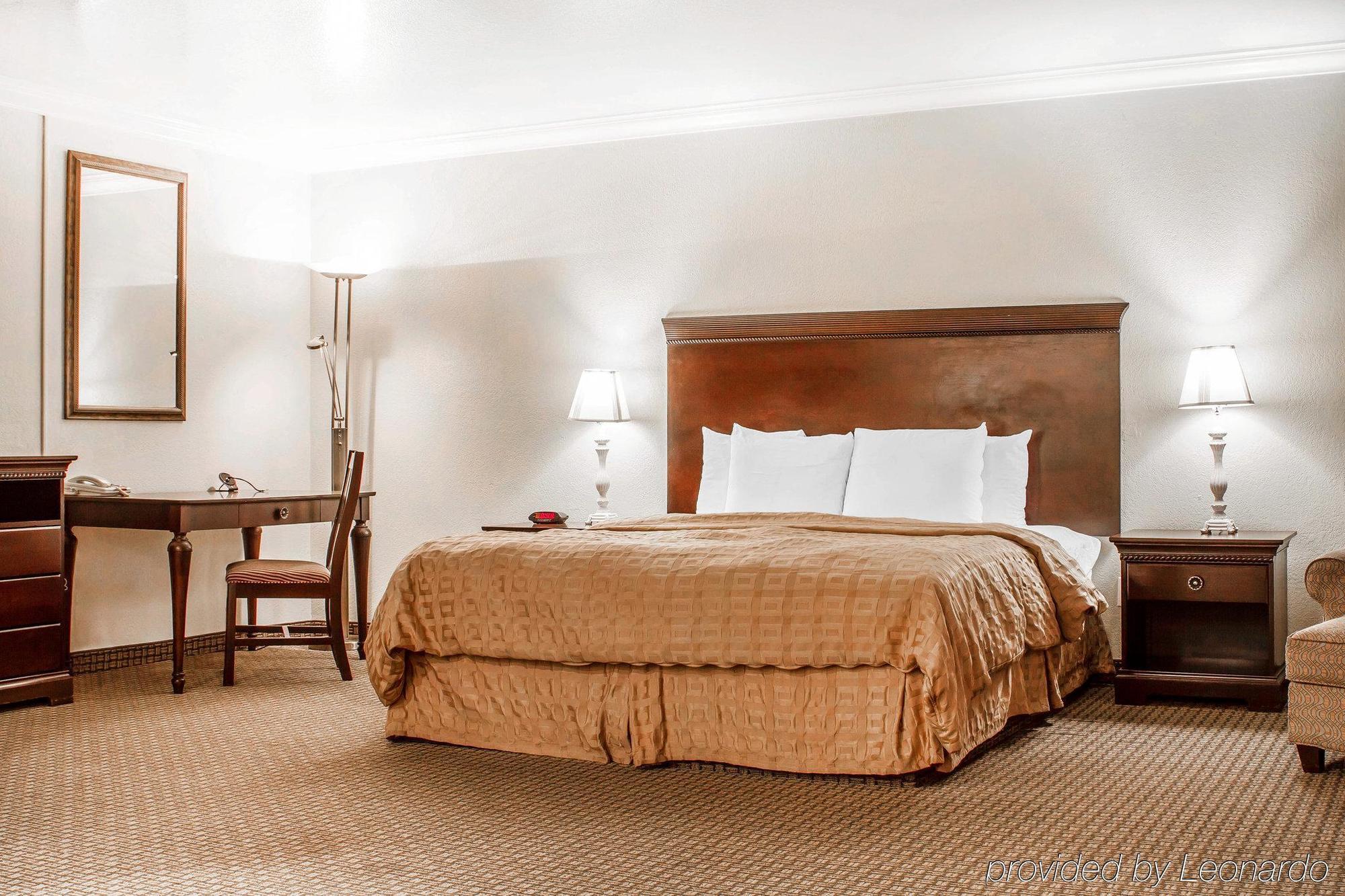 Stargazer Inn And Suites Monterey Exteriér fotografie