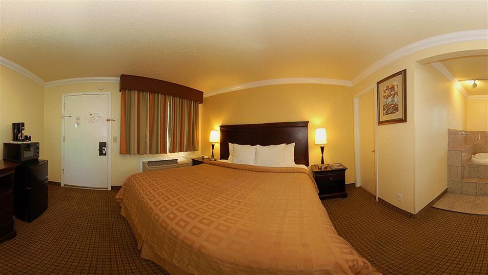 Stargazer Inn And Suites Monterey Exteriér fotografie