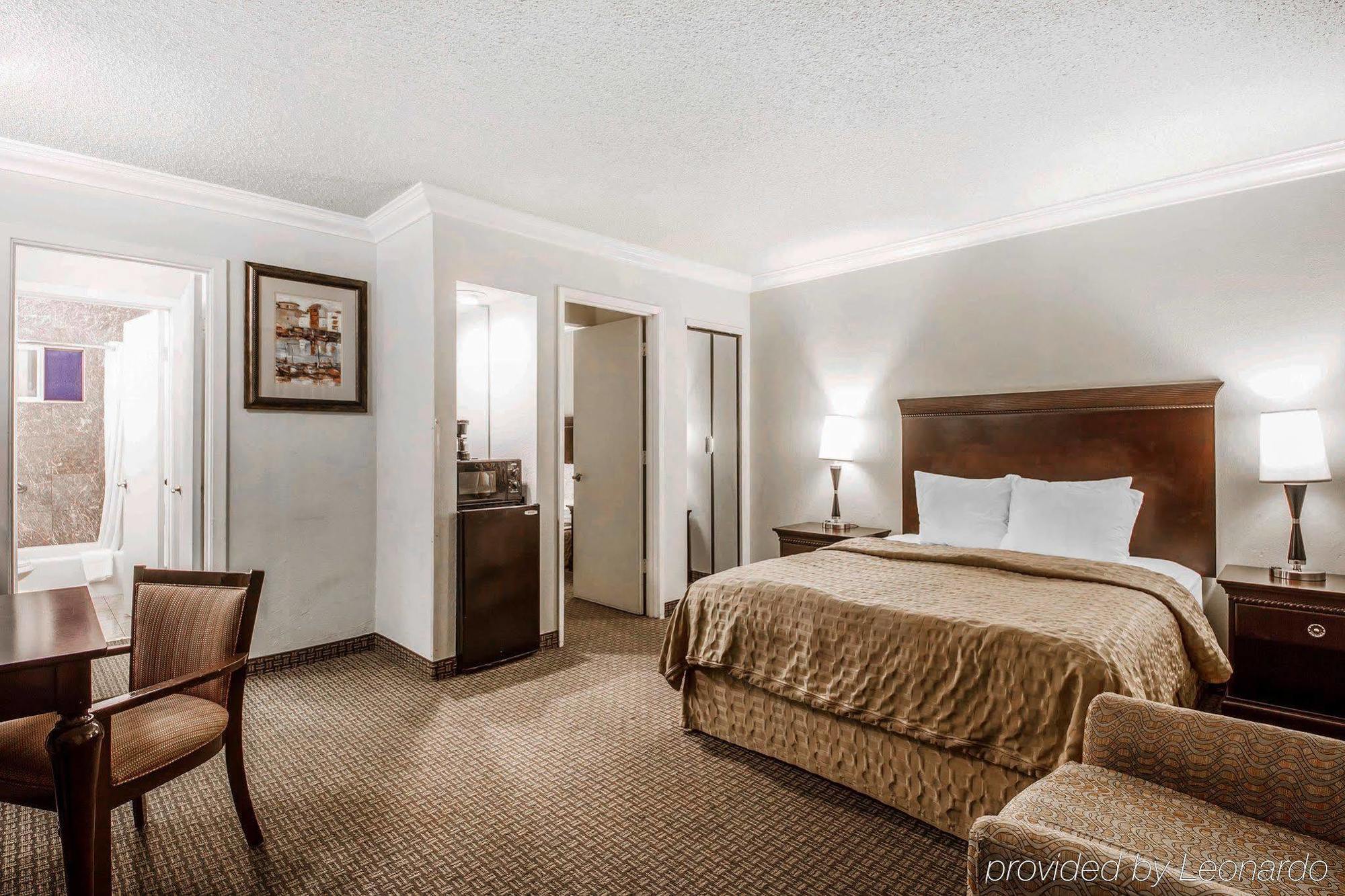 Stargazer Inn And Suites Monterey Exteriér fotografie