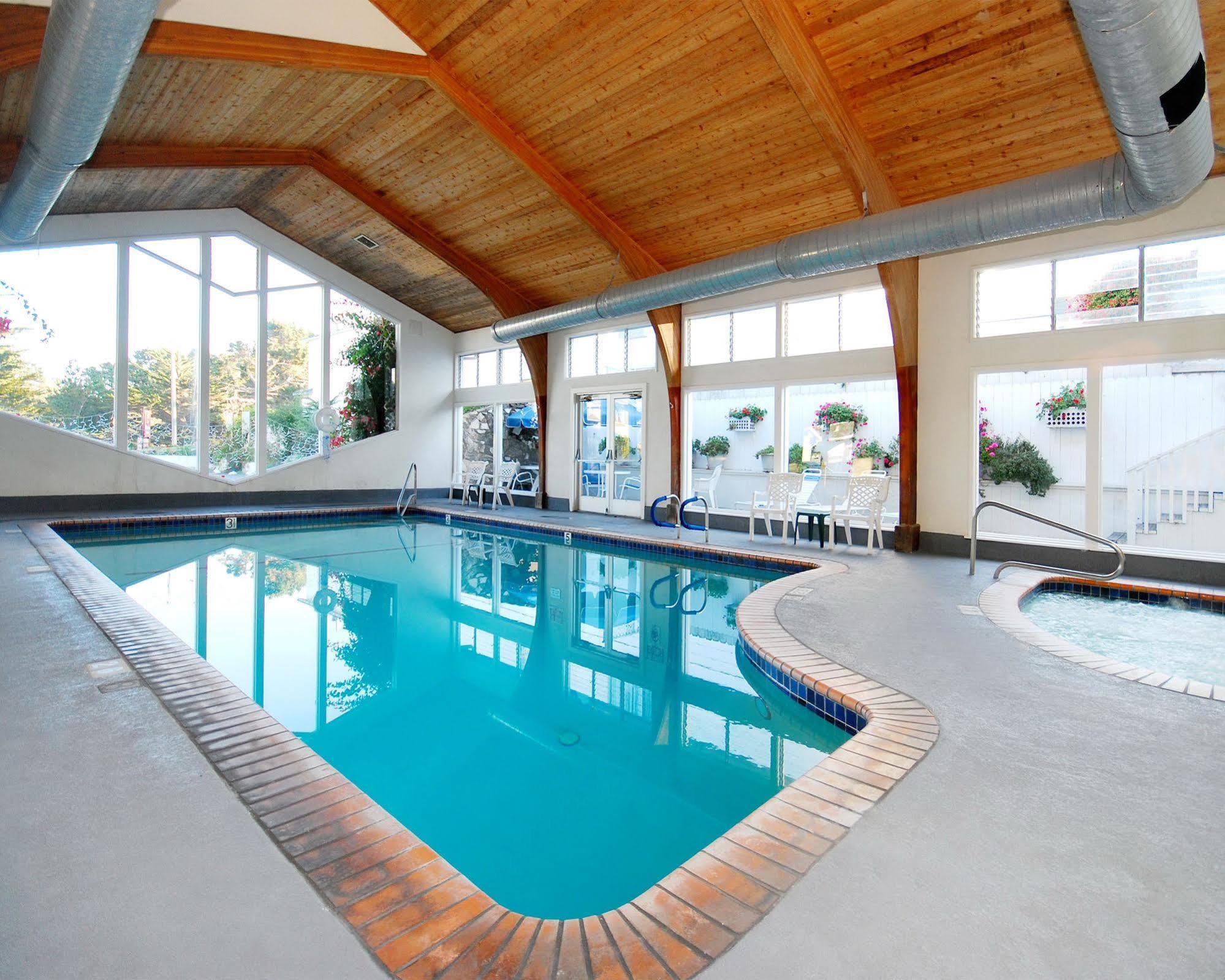 Stargazer Inn And Suites Monterey Exteriér fotografie